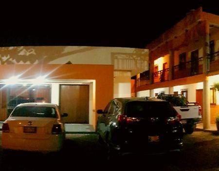 Hotel El Huapango ซิวดัด วัลเลส ภายนอก รูปภาพ